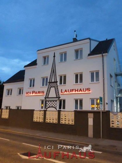 Paris Laufhaus Ici schönsten Laufhaus Mädchen