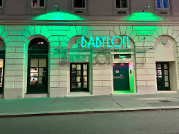 Babylon Wien: Glanz und Herausforderungen